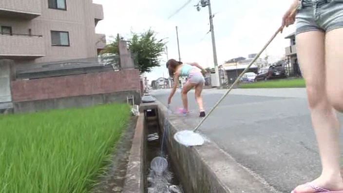 生意気JSぷちぎゃる カナちゃん「藤波かなる」虫取り側溝