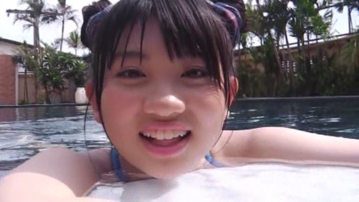 「そんなにぃ～ 春日彩香」スクール水着顔アップ