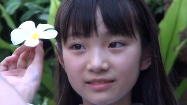 ”すみれの花物語”とっておきの未公開秘蔵映像「河合すみれ」制服顔アップ