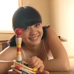 クラスのセンター!!!2 「小鳥なな」白ビキニ輪投げ寝そべり